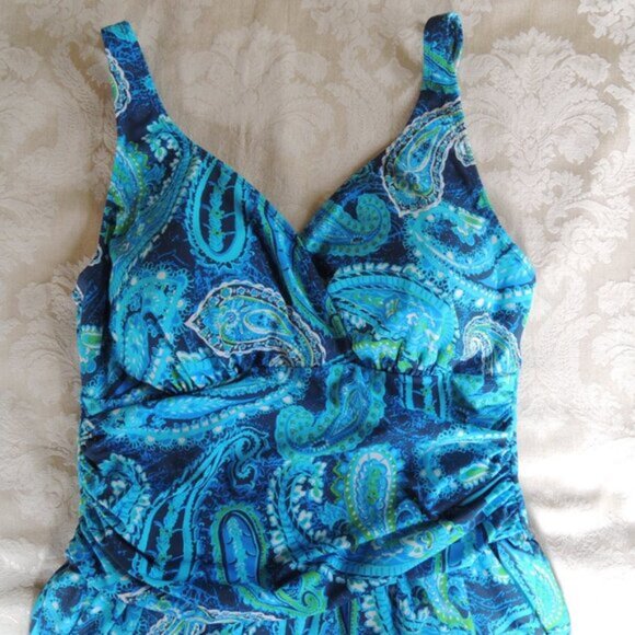 D & Co. Beach Blue & Green Paisley Ruched Swim Dress One Piece Skirt 16 - Picture 4 of 12